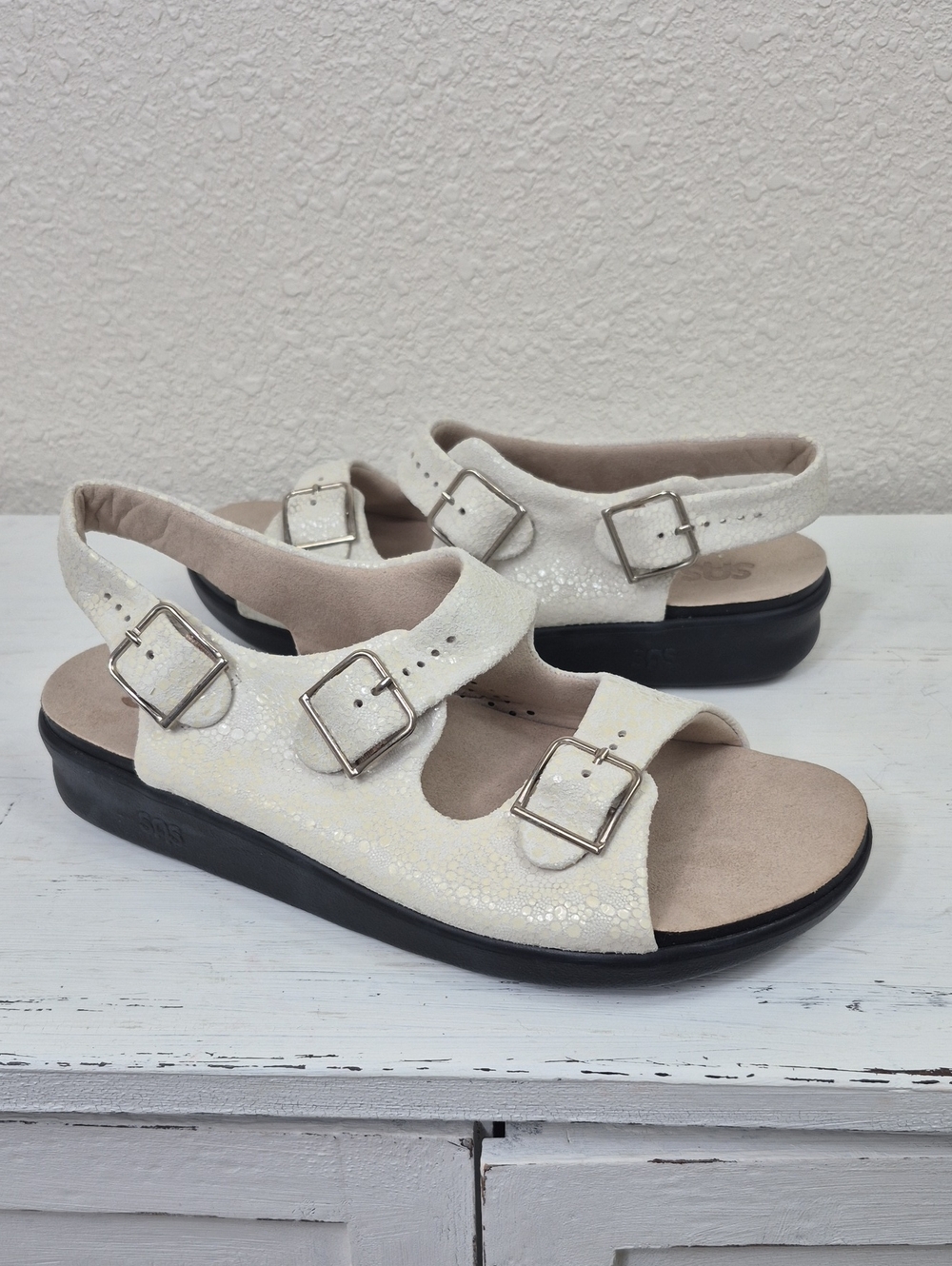 SAS Tripad Comfort Sandals Womens Size 12W Vanilla Color Buckle Tops